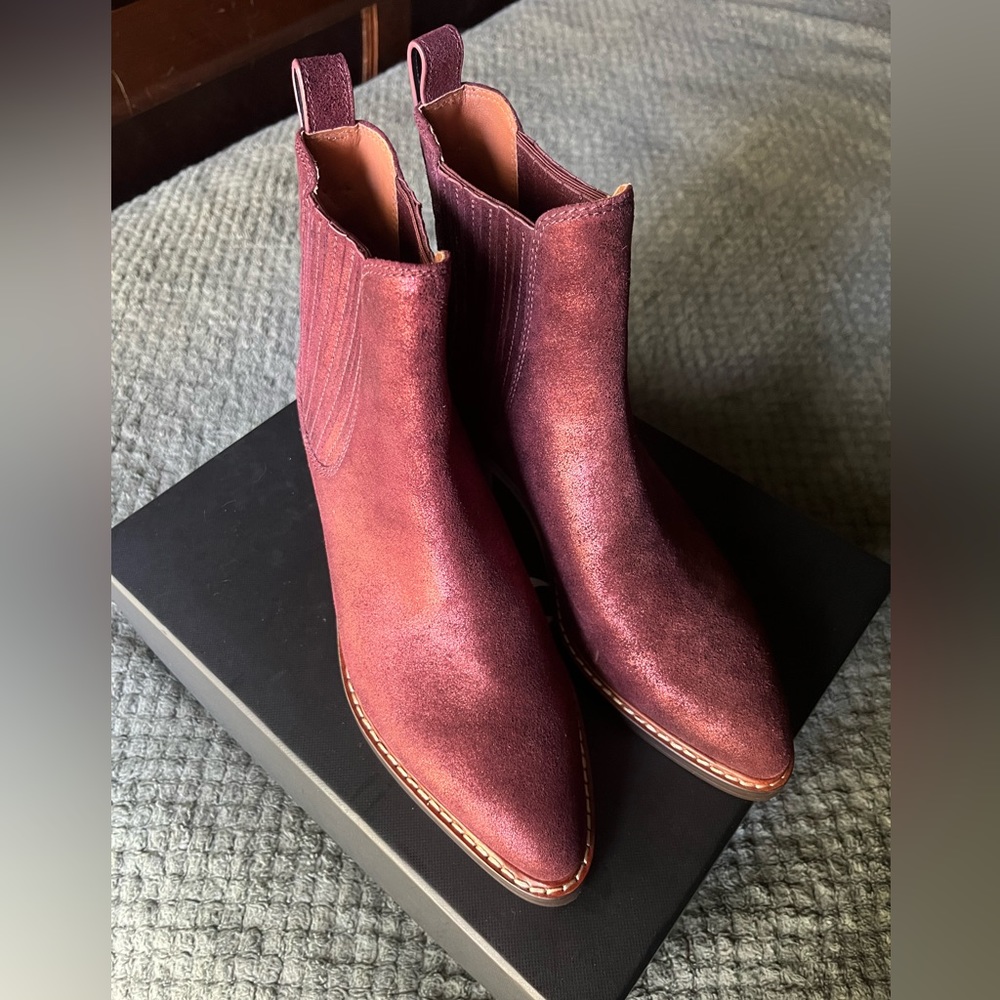 Coach Bowery Boots - Picture 2 of 5